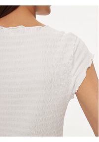 Tommy Jeans Sukienka letnia DW0DW17927 Biały Regular Fit. Kolor: biały. Materiał: bawełna. Sezon: lato