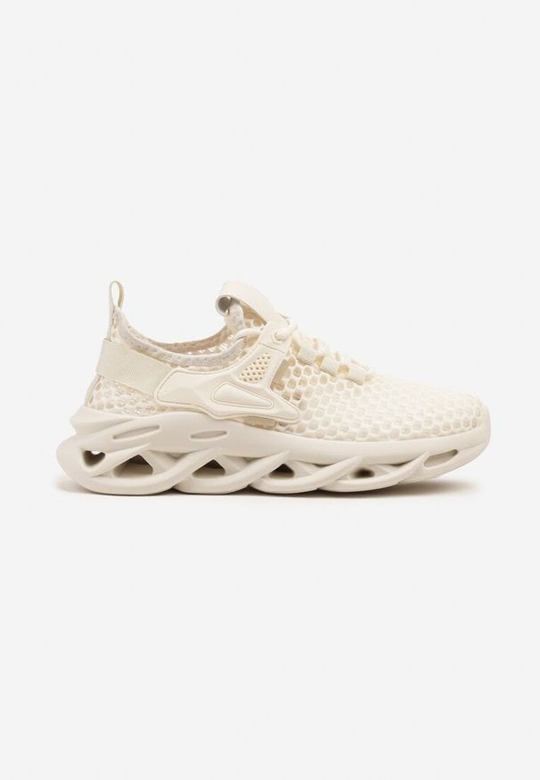 Born2be - Beżowe Siateczkowe Buty Sportowe Sneakersy na Grubej Tłoczonej Podeszwie Telarienna. Okazja: na co dzień. Zapięcie: sznurówki. Kolor: beżowy. Materiał: jeans. Obcas: na platformie