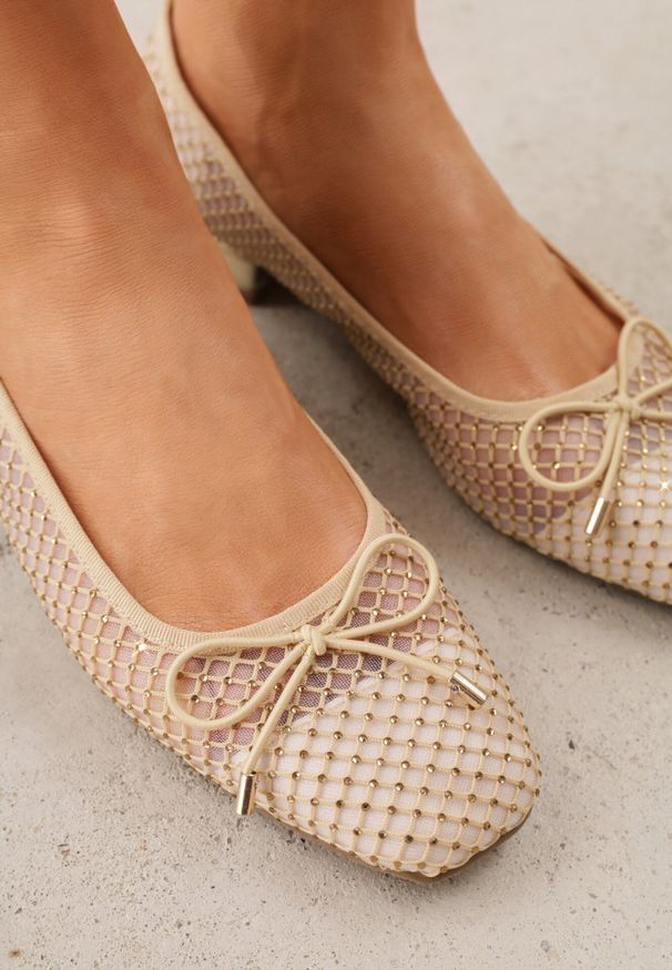 Born2be - Beżowe Siateczkowe Balerinki ze Skórzaną Wkładką Cyrkoniami i Kokardą Ravalana. Okazja: do pracy, na co dzień. Kolor: beżowy. Materiał: skóra. Wzór: aplikacja. Sezon: wiosna. Styl: elegancki, klasyczny, casual
