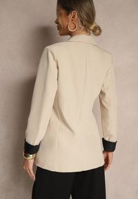 Renee - Beżowa Taliowana Marynarka Ozdobiona Klapami Evelhiria. Okazja: na co dzień. Kolor: beżowy. Materiał: jeans. Wzór: aplikacja. Styl: klasyczny, elegancki, casual #4