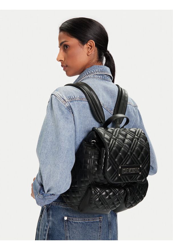Love Moschino - LOVE MOSCHINO Plecak JC4119PP0NLA000B Czarny. Kolor: czarny. Materiał: skóra