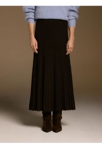 Reserved - Spódnica z prążkowanej dzianiny - brązowy. Kolor: brązowy. Materiał: prążkowany, dzianina