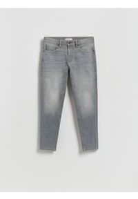 Reserved - Jeansy skinny z efektem sprania - jasnoszary. Kolor: szary