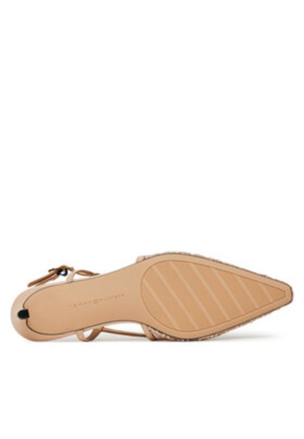 TOMMY HILFIGER - Tommy Hilfiger Czółenka Mono Squared Toe Kitten Slingb FW0FW08746 Beżowy. Kolor: beżowy. Materiał: materiał