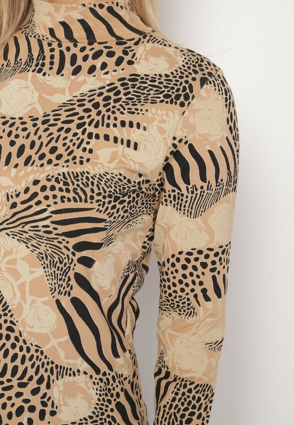 Born2be - Beżowo-Czarna Bawełniana Bluzka w Panterkę z Półgolfem i Długim Rękawem Unilae. Okazja: na co dzień. Kolor: beżowy. Materiał: bawełna. Długość rękawa: długi rękaw. Długość: długie. Wzór: motyw zwierzęcy. Styl: casual
