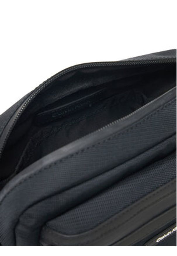 Calvin Klein Saszetka K50K512904 Czarny. Kolor: czarny. Materiał: materiał