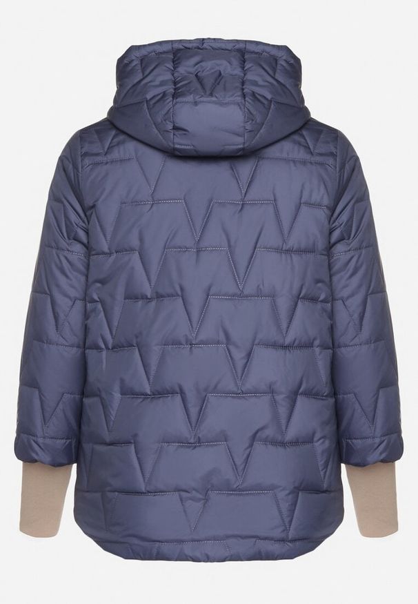 Born2be - Niebieska Pikowana Kurtka o Prostym Kroju z Kapturem Tulorisa. Okazja: na co dzień, na spacer. Typ kołnierza: kaptur. Kolekcja: plus size. Kolor: niebieski. Materiał: jeans. Wzór: aplikacja. Styl: klasyczny, casual, elegancki