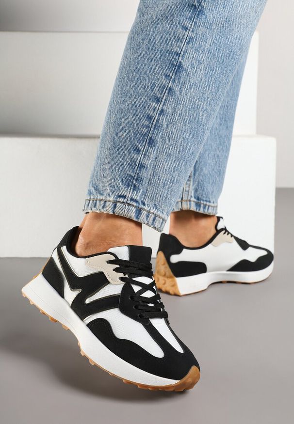 Born2be - Czarne Sneakersy z Geometrycznym Wzorem Zdivaria. Okazja: na co dzień. Kolor: czarny. Materiał: jeans. Wzór: geometria. Obcas: na płaskiej podeszwie