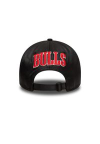 Czapka z daszkiem New Era NBA Chicago Bulls. Kolor: czarny. Materiał: satyna