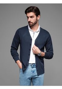 Ombre Clothing - Dzianinowy monochromatyczny męski kardigan z wiskozą – granatowy V1. Kolor: niebieski. Materiał: wiskoza, dzianina. Wzór: gładki, aplikacja. Styl: elegancki #5
