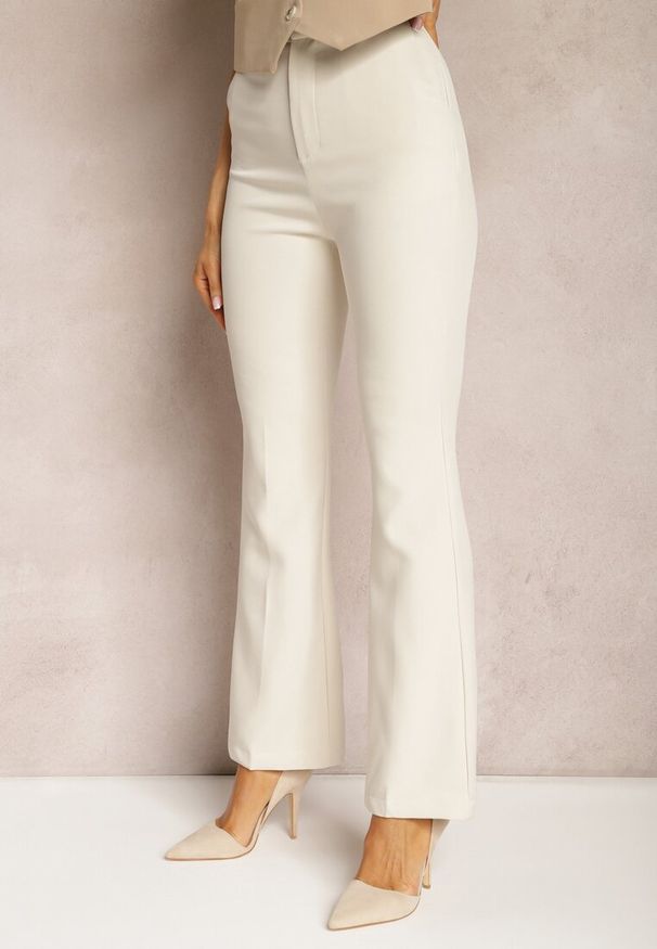 Renee - Beżowe Spodnie Dzwony High Waist z Imitacją Kieszeni Semirlla. Stan: podwyższony. Kolor: beżowy. Styl: klasyczny
