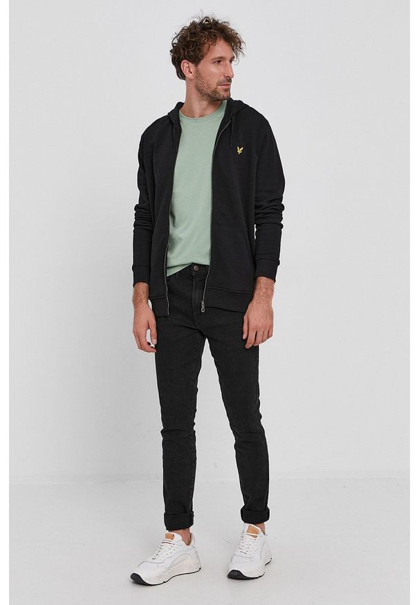 Lyle & Scott - Bluza bawełniana. Okazja: na co dzień. Typ kołnierza: kaptur. Kolor: czarny. Materiał: bawełna. Wzór: gładki. Styl: casual