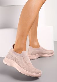 Renee - Różowe Buty Sportowe z Elastyczną Cholewką Ortmane. Kolor: różowy. Szerokość cholewki: normalna #1