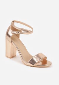 Born2be - Szampańskie Sandały na Obcasie VICES z Wkładką ze Skóry Naturalnej i Paskami Paphis. Okazja: do pracy, na co dzień. Zapięcie: pasek. Kolor: złoty. Materiał: skóra. Wzór: paski. Obcas: na obcasie. Styl: elegancki, casual. Wysokość obcasa: średni #5