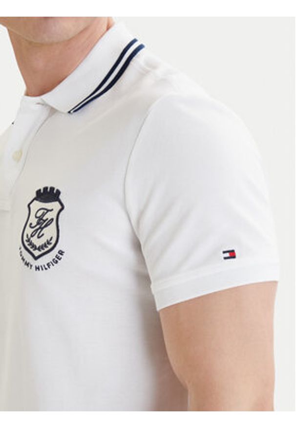 TOMMY HILFIGER - Tommy Hilfiger Polo Badge MW0MW43061 Biały Regular Fit. Typ kołnierza: polo. Kolor: biały. Materiał: bawełna