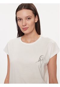 Vero Moda T-Shirt 10298088 Biały Box Fit. Kolor: biały. Materiał: bawełna