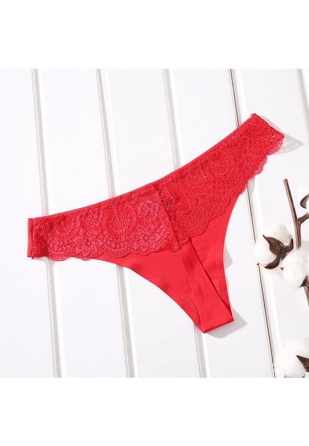 Intica - Stringi bezszwowe z koronkowym wykończeniem Dilek. Kolor: czerwony. Materiał: koronka