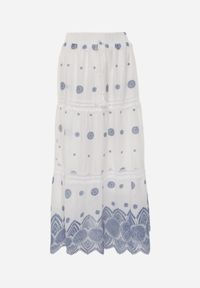 Renee - Biało-Niebieska Bawełniana Spódnica Casual w Stylu Boho Ozdobiona Wycięciami i Haftowanymi Wzorami Hermat. Okazja: na co dzień. Stan: podwyższony. Kolor: niebieski. Materiał: bawełna. Wzór: aplikacja, haft. Styl: casual, boho #8