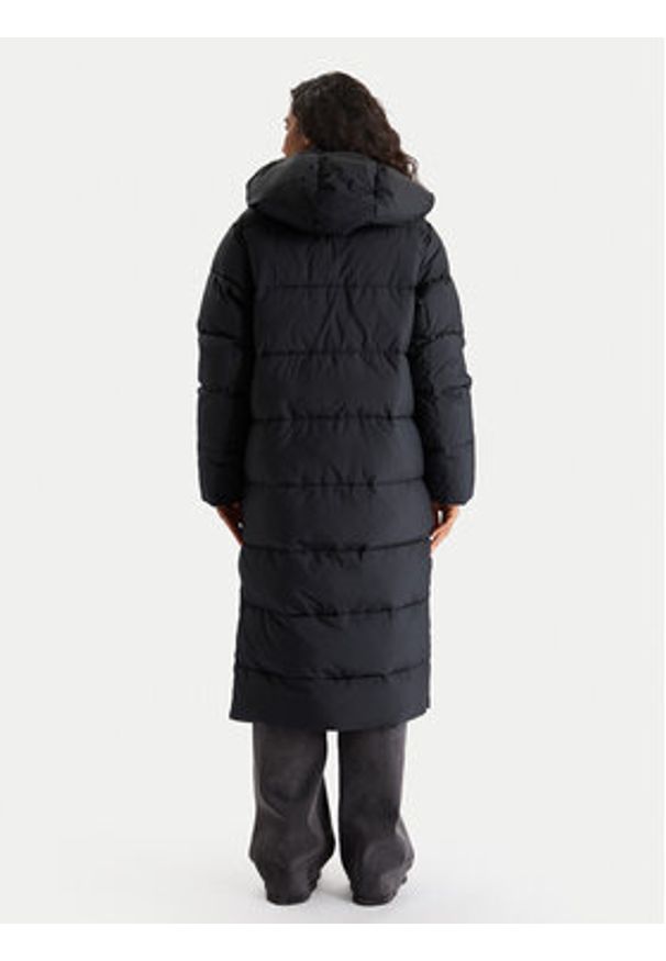 Mustang Kurtka zimowa Crystal City 1016746 Czarny Relaxed Fit. Kolor: czarny. Materiał: syntetyk. Sezon: zima