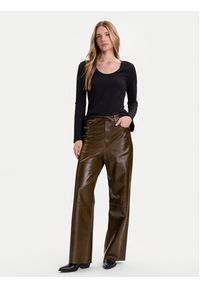 Vero Moda Bluzka Cille 10334657 Czarny Slim Fit. Kolor: czarny. Materiał: syntetyk #4