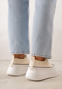 Born2be - Beżowe Trampki VICES na Grubej Podeszwie Zdobione Lamówką Riosara. Okazja: na co dzień. Kolor: beżowy. Materiał: jeans. Wzór: aplikacja. Styl: casual, elegancki, sportowy, klasyczny #6