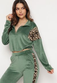 Born2be - Zielony Welurowy Komplet Dresowy Krótka Bluza i Spodnie z Wstawkami w Cętki Kilima. Kolor: zielony. Materiał: dresówka, welur. Wzór: aplikacja