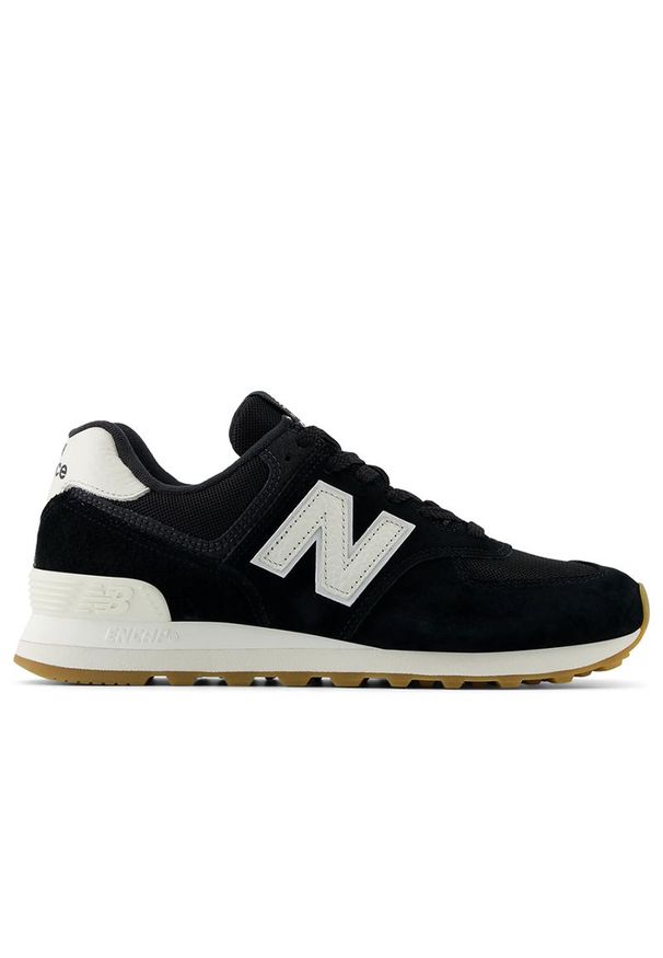 Buty New Balance U574RAB - czarne. Okazja: na co dzień. Kolor: czarny. Materiał: dresówka, skóra, guma, zamsz. Szerokość cholewki: normalna. Wzór: aplikacja. Model: New Balance 574