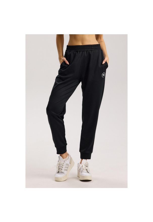 ROUGH RADICAL - Damskie spodnie dresowe Rough Radical Dynamic Pro Joggers Women. Kolor: czarny. Materiał: dresówka