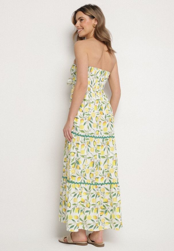 Born2be - Biała Sukienka w Cytryny z Kokardą Galadessa. Okazja: na co dzień, na randkę. Typ kołnierza: kokarda. Kolor: biały. Sezon: lato. Styl: casual, elegancki