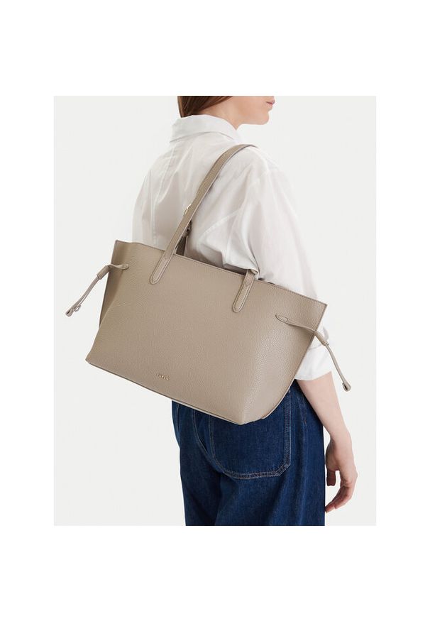 Torebka Furla. Kolor: beżowy