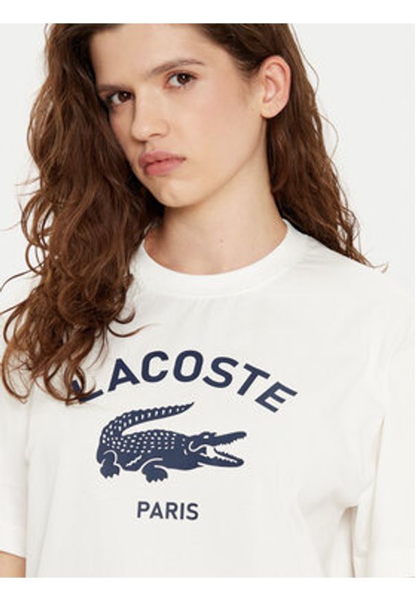 Lacoste T-Shirt TH2733 Écru Regular Fit. Materiał: bawełna