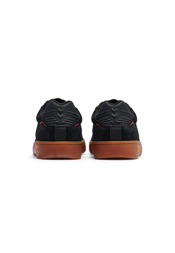 Buty halowe Hummel Guardian Pro. Kolor: czarny. Sport: koszykówka