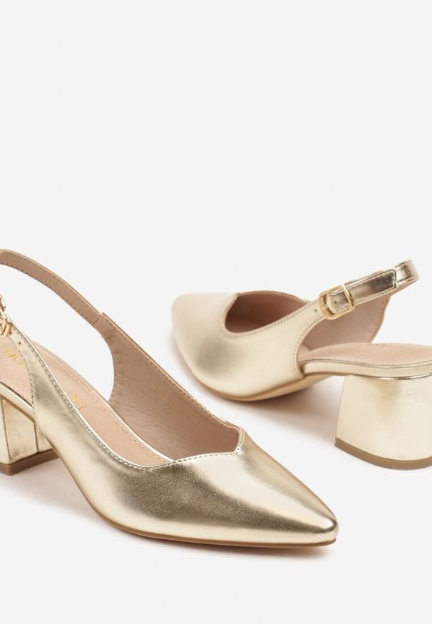 Renee - Złote Sandały Vices na Słupku Slingback ze Skórzaną Wkładką Ciaravien. Okazja: na co dzień. Zapięcie: sprzączka. Kolor: złoty. Materiał: skóra. Obcas: na słupku. Styl: klasyczny, elegancki, casual
