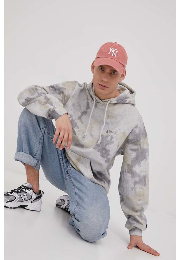 Dr. Denim bluza bawełniana męska kolor szary z kapturem z nadrukiem. Typ kołnierza: kaptur. Kolor: szary. Materiał: denim, bawełna. Wzór: nadruk