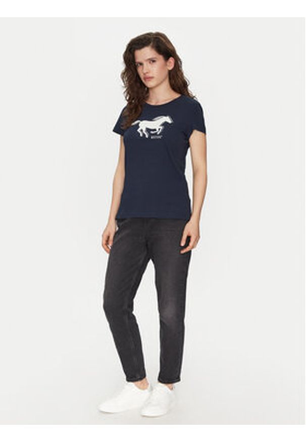 Mustang T-Shirt Loa 1016136 Granatowy Slim Fit. Kolor: niebieski. Materiał: bawełna