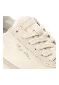 Big-Star - Sneakersy damskie Big Star, cholewka ze skóry naturalnej z klasycznym sznurowaniem i płaską podeszwą, beżowe, TT274512. Okazja: na co dzień. Zapięcie: sznurówki. Kolor: beżowy. Materiał: skóra. Szerokość cholewki: normalna. Obcas: na płaskiej podeszwie #7