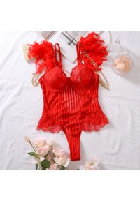 Intica - Body z piórkami na specjalne okazje Ingerlise. Kolor: czerwony. Materiał: materiał, koronka. Wzór: aplikacja