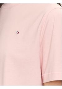 TOMMY HILFIGER - Tommy Hilfiger T-Shirt Modern Flag WW0WW43597 Różowy Relaxed Fit. Kolor: różowy. Materiał: bawełna #4