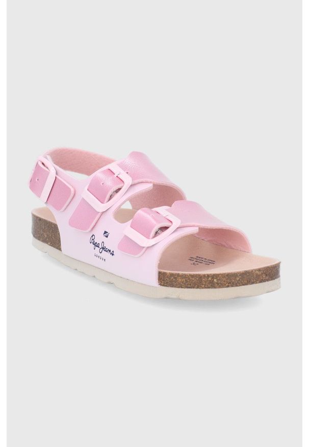 Pepe Jeans sandały dziecięce Bio Corp kolor różowy. Zapięcie: klamry. Kolor: różowy. Materiał: guma, materiał. Wzór: gładki. Obcas: na obcasie. Wysokość obcasa: niski