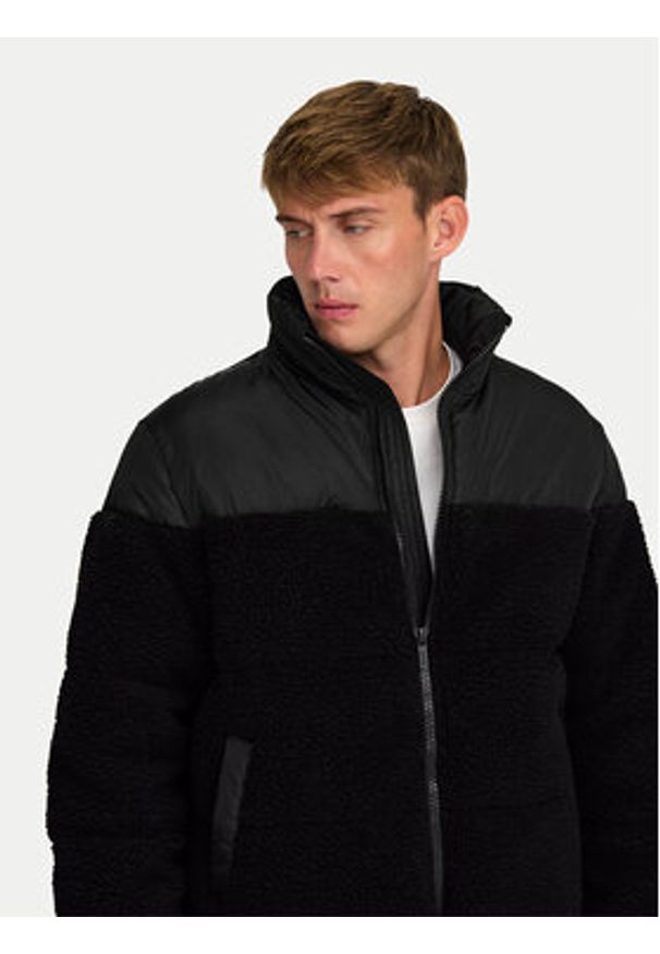 Only & Sons Kurtka zimowa 22030456 Czarny Regular Fit. Kolor: czarny. Materiał: syntetyk. Sezon: zima