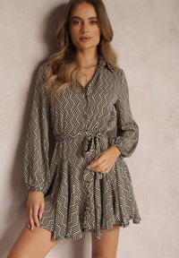 Renee - Beżowa Sukienka Koszulowa Lelli. Okazja: na co dzień, na imprezę, na randkę. Kolor: beżowy. Materiał: materiał. Wzór: aplikacja, geometria, nadruk. Typ sukienki: koszulowe. Styl: casual. Długość: mini #4