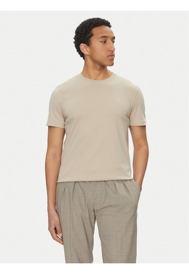 JOOP! T-Shirt 17 JJ-22Priamo 30045539 Beżowy Modern Fit. Kolor: beżowy. Materiał: bawełna