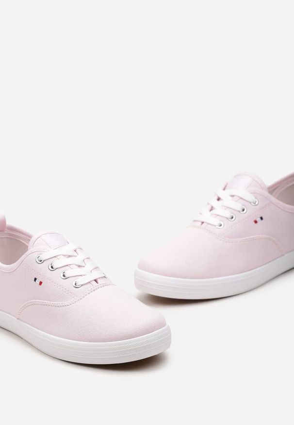 Born2be - Różowe Sznurowane Tenisówki z Krótką Cholewką Elasden. Kolor: różowy. Materiał: jeans. Szerokość cholewki: normalna