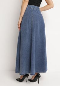 Born2be - Granatowa Bawełniana Spódnica Jeansowa Maxi Rozkloszowana z Łańcuszkiem Zallire. Kolor: niebieski. Materiał: bawełna, jeans. Styl: boho #5