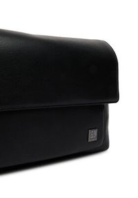 Calvin Klein Saszetka Emblem Hw Flap Messenger LV04D3299G Czarny. Kolor: czarny. Materiał: skóra #2