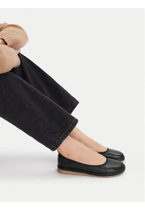 Lasocki Baleriny CEO-WI23-LYLA-01 Czarny. Kolor: czarny. Materiał: skóra