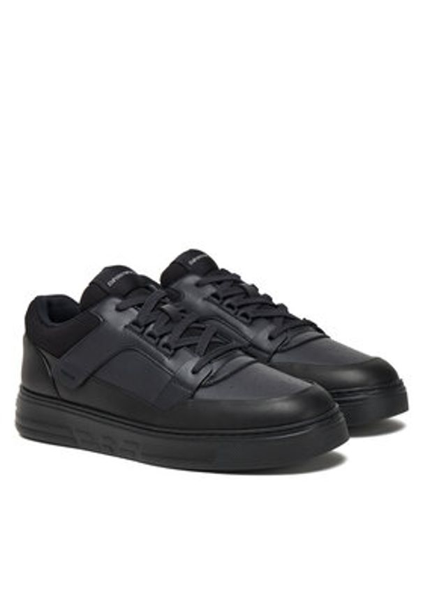 Emporio Armani Sneakersy EM002855 AF18018 MZ312 Czarny. Kolor: czarny. Materiał: skóra
