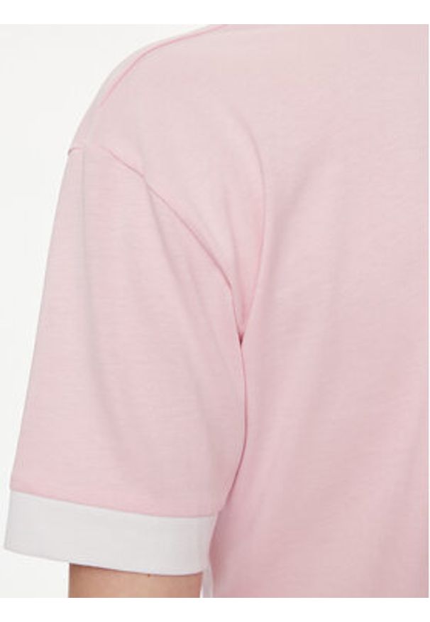 Guess T-Shirt V4GI00 I3Z14 Różowy Boxy Fit. Kolor: różowy. Materiał: bawełna
