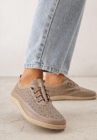 Born2be - Beżowe Skórzane Tenisówki z Ażurową Cholewką Nesseli. Okazja: na co dzień, do pracy, na spacer. Kolor: beżowy. Materiał: skóra. Szerokość cholewki: normalna. Wzór: ażurowy. Styl: boho, casual #7