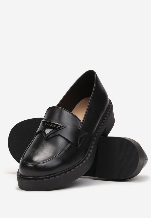 Born2be - Czarne Mokasyny ze Skórzaną Wkładką Nerneslan. Okazja: na co dzień. Kolor: czarny. Materiał: skóra. Wzór: aplikacja. Obcas: na obcasie. Styl: casual, elegancki, klasyczny. Wysokość obcasa: niski